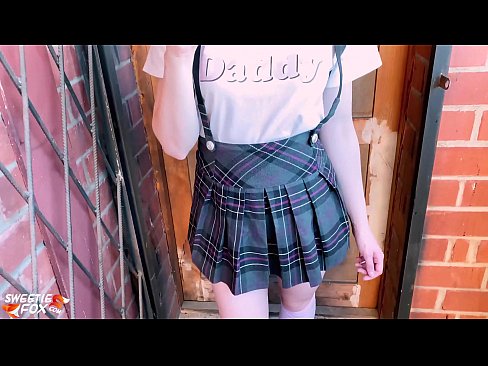 ❤️ Schoolgirl sucks a Dick go domhain agus fucks ionad ranganna. ☑ Porn ag ga.drpornofilme.ru